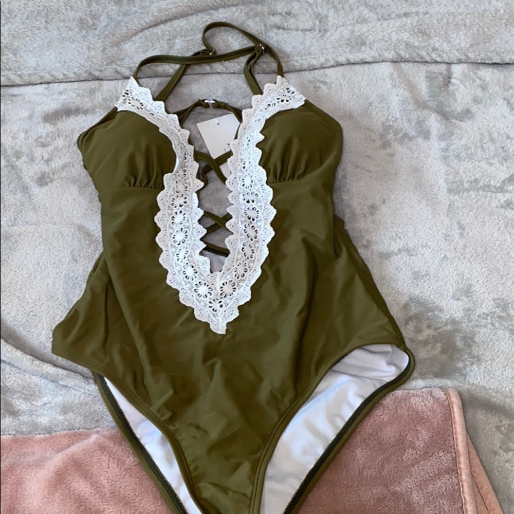 One piece swimsuit